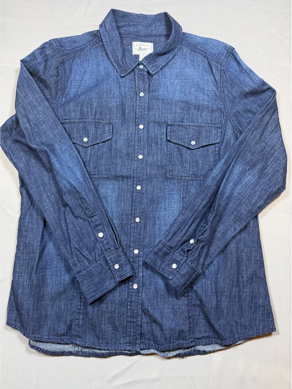 Bass blue chambray snap-front shirt